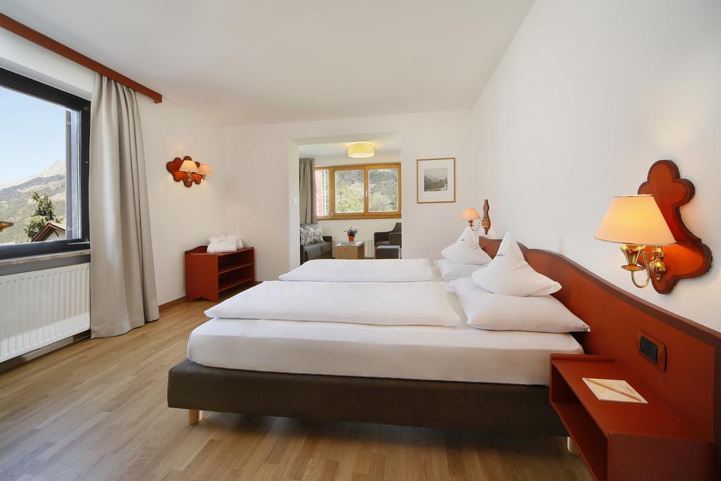 Parkhotel Tirolerhof Lagundo Luaran gambar