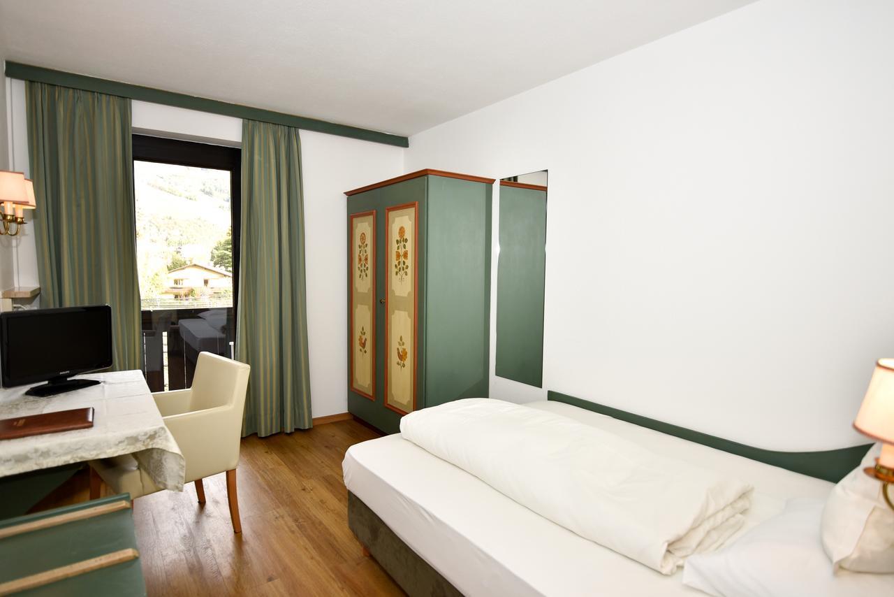 Parkhotel Tirolerhof Lagundo Luaran gambar
